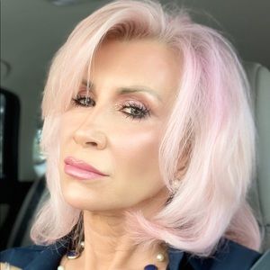 Meet your Posher, Cindy